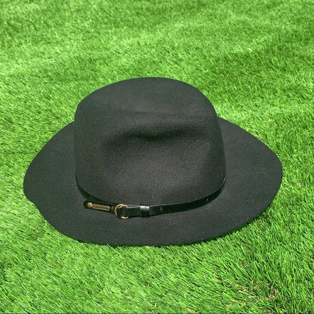 Ikks Charcoal Hat with Sleek Band